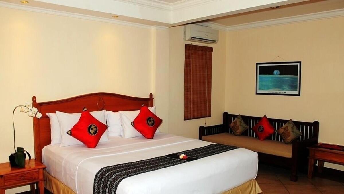 Lombok Beach Hotel Montongbuwoh Екстериор снимка